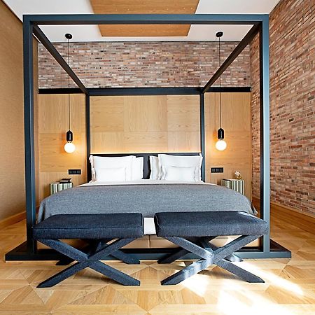 Monument Hotel Barcelona Exterior foto A bedroom at the hotel