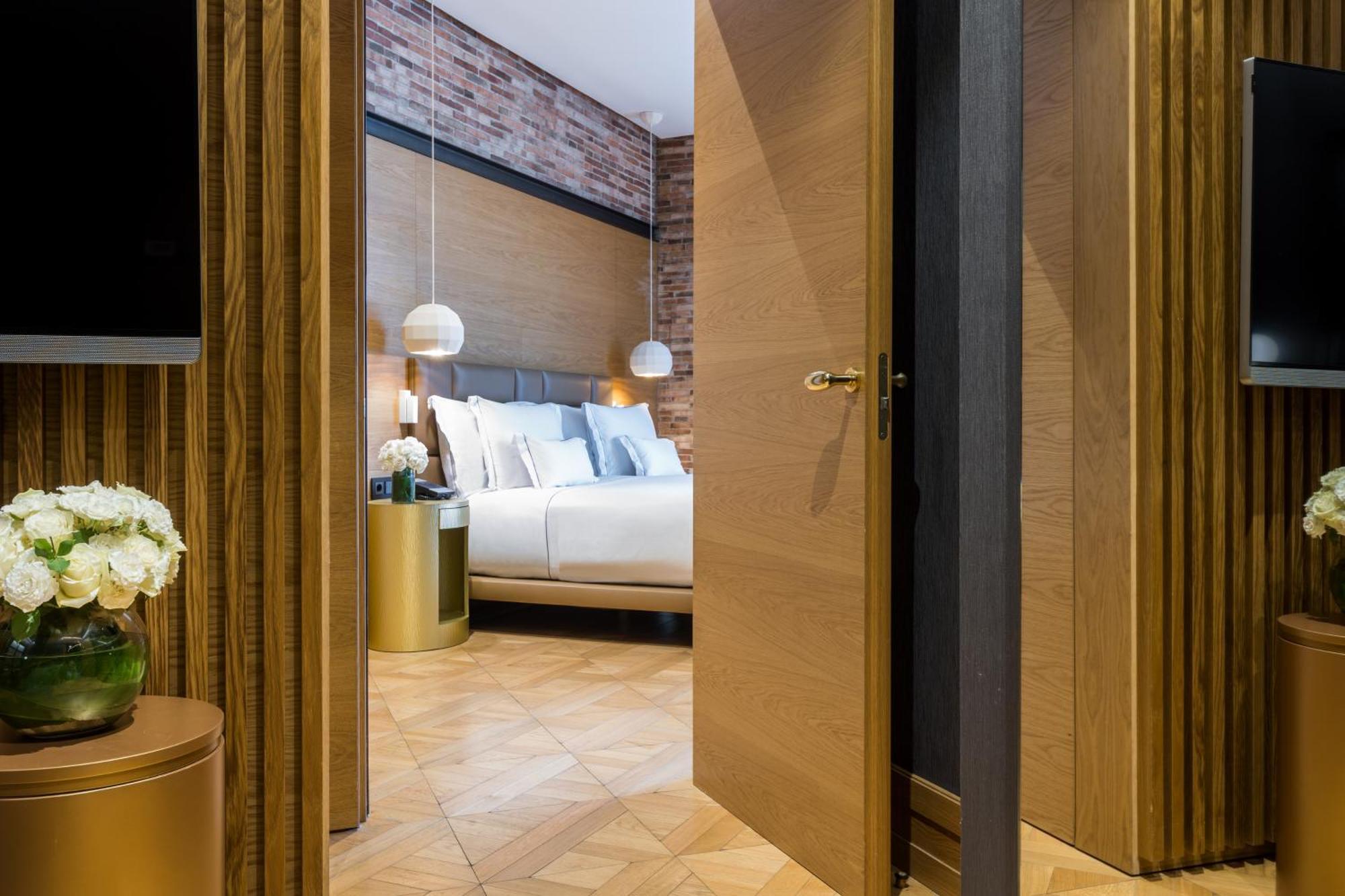 Monument Hotel Barcelona Exterior foto A bedroom at the hotel